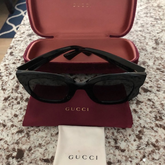 Authentic Gucci Sunnies main image 4